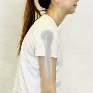 【美背中への最短ルート】肩先が外側に向くだけで後ろ姿が劇的に変わる!巻き肩改善エクササイズ