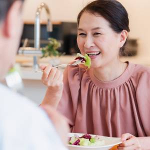 極端な「減塩」が認知症を招く?血流低下が脳機能を奪う、良かれと思った習慣が引き起こす皮肉