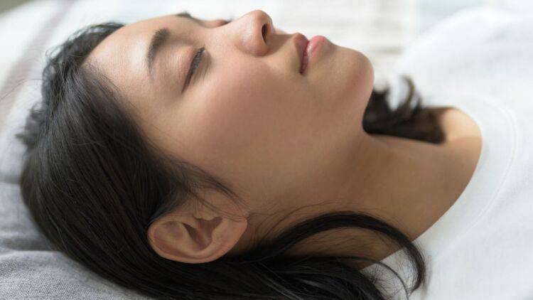 コアトレ初心者・挫折者集まれ！ お腹で支える「感覚」ごと育てる「仰向けで行う90/90呼吸法」