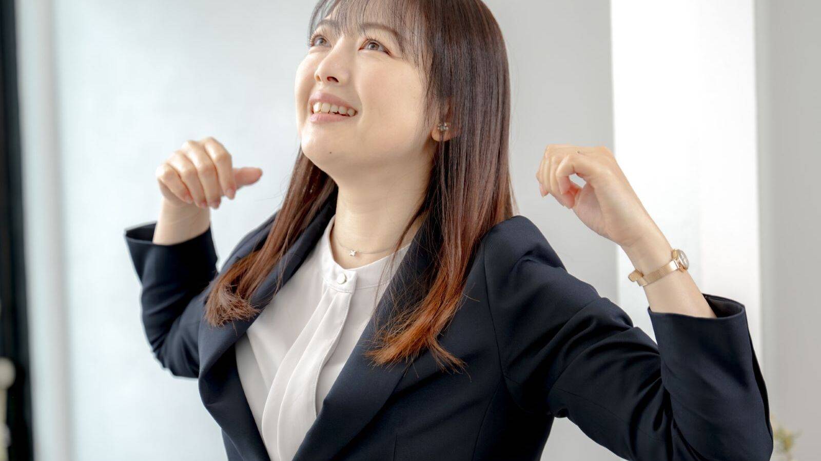 簡単なのに効果的で気持ちいい！肩こり・巻き肩のガチガチがじんわりほぐれる、１分肩回し