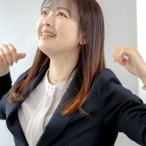 簡単なのに効果的で気持ちいい!肩こり・巻き肩のガチガチがじんわりほぐれる、1分肩回し