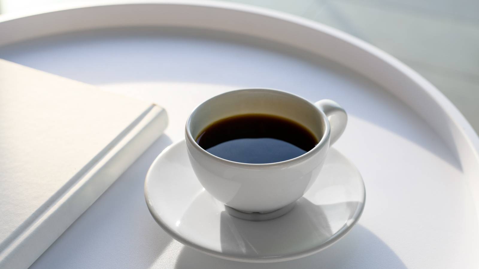 カフェインレスでも「コーヒー」が老化の進行を遅らせる可能性｜最新研究が示唆