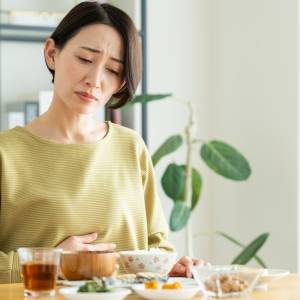 管理栄養士が選ぶ、梅雨の倦怠感に効くコンビニのネバネバ食材3つ