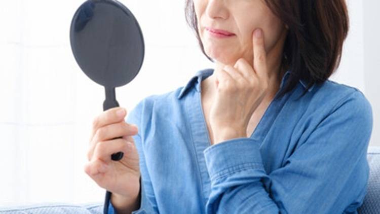 朝のトーストにのせるだけ。美容にうれしい食材4選｜管理栄養士が解説