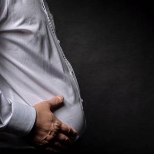 【長時間労働をする人は肥満になりやすい】理由と改善のヒントを研究結果から考察