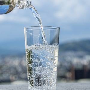 知らずにやってない?ダイエット中の炭酸水で見直したい飲み方4選|管理栄養士が解説