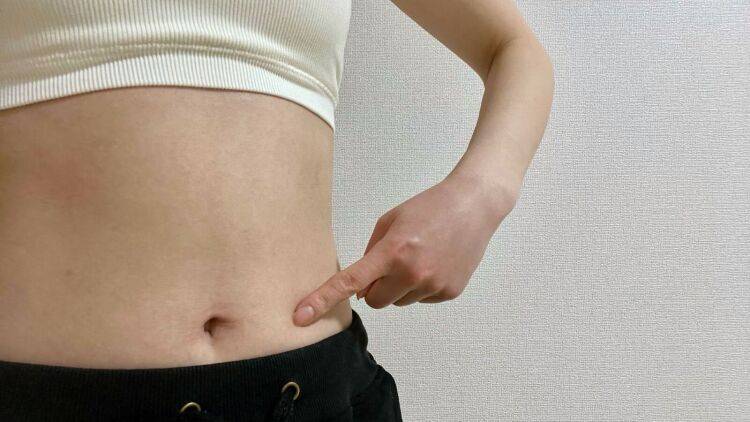 腹筋するとお腹が太くなる40代・50代女性必見!原因は?薄〜いお腹を作る3分エクサ