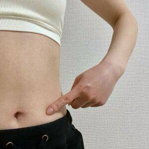 腹筋するとお腹が太くなる40代・50代女性必見!原因は?薄〜いお腹を作る3分エクサ