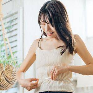 チョイキツだけど効く!全身がみるみる引き締まって痩せていく【ダウンドッグ&プランク合わせ技エクササイズ】