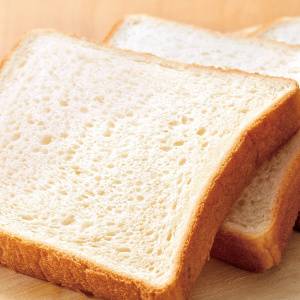 朝の「トースト」にのせるだけ。お腹が空きにくくなる組み合わせ4選｜管理栄養士が解説