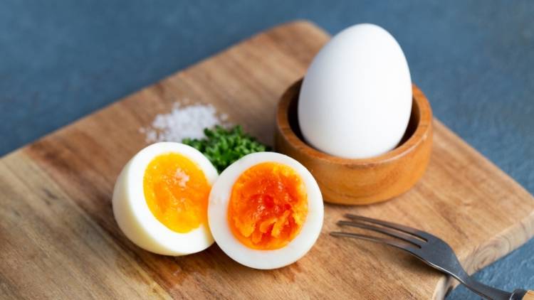 朝、ゆで卵を単品で食べない方がいい人の特徴3つ|管理栄養士が解説