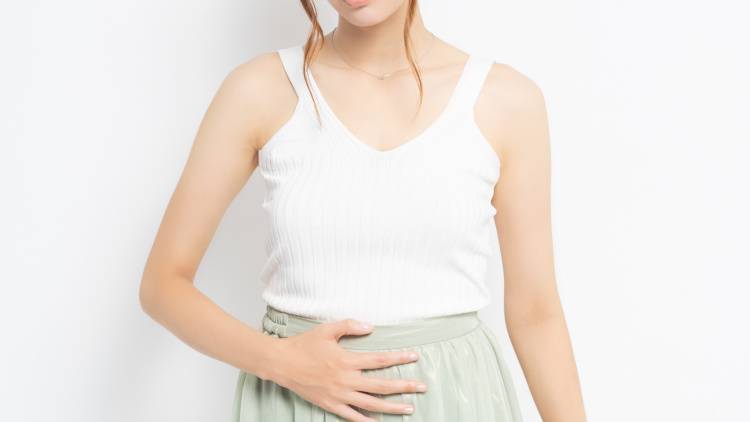 知らずに続けてた…更年期の“お腹パンパン”を招く食習慣4選｜管理栄養士が解説