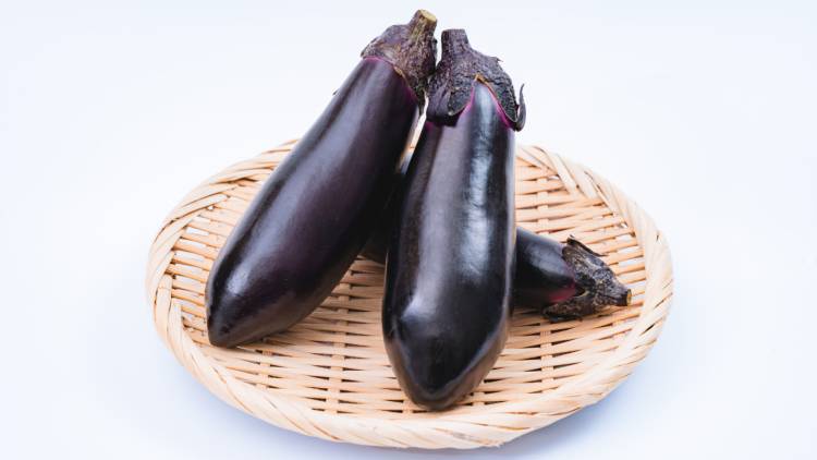 旬のなす、実は皮がすごい！管理栄養士が教える栄養を活かす食べ方と食べ合わせ3選