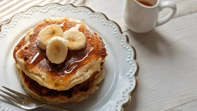 卵が高すぎるので“つぶしバナナ”でホットケーキを作ってみたら、想像以上にしっとりおいしかった|管理栄養士が実践