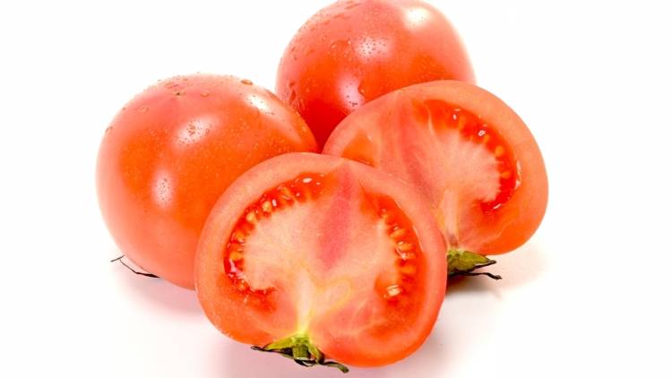トマトだけじゃ足りない?美肌のために一緒に食べたい食材3選|管理栄養士が解説
