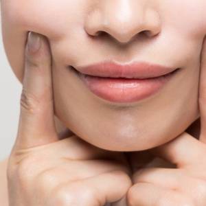 顔の見た目年齢を決める【モダイオラス】って知ってる？舌を動かすだけ！１週間で見た目年齢を下げる方法