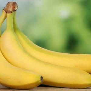 腸活のつもりが逆効果に。バナナと一緒に食べるとお腹が張りやすい食品3つ｜管理栄養士が解説