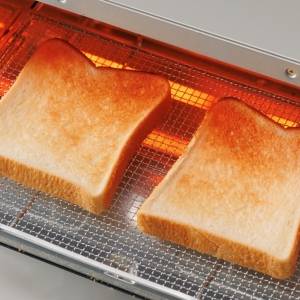 食後に頭がぼんやりする原因はビタミン不足。朝のトーストに「すりごま」をかけると代謝がスムーズになる