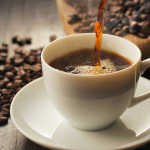 朝のコーヒーに小さじ1足すだけ!ダイエットや集中力を支える「ギー」の凄いメリット3選|管理栄養士が解説