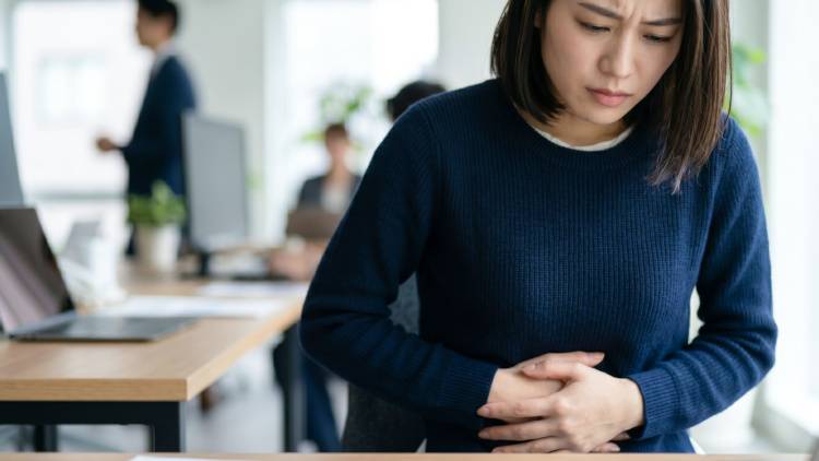 【知らないうちにガブ飲み?】おならの回数が増える人の意外な特徴|管理栄養士が解説