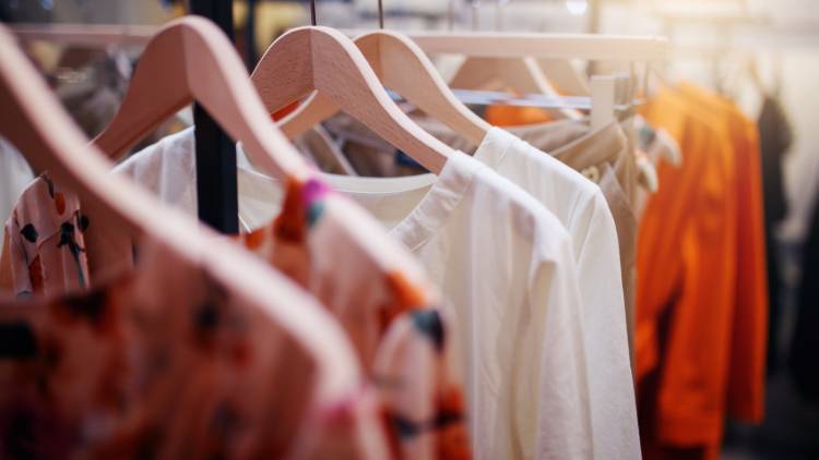 環境にもお財布にも優しい服の買い方。着用一回あたりの価格に注目してみると…