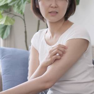 断れない、つい謝る、相手の顔色が気になる…対立を恐れてとっさに"いい人"になってしまう人の「心の生存戦略」