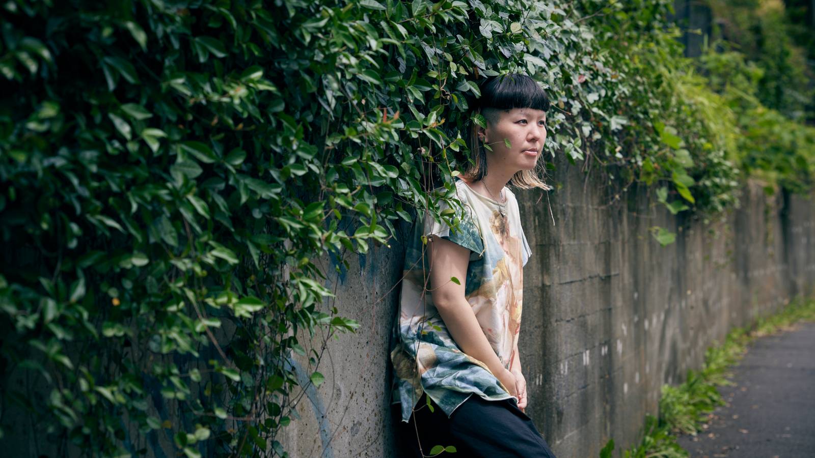  「私はフェミニスト」と言い切らなくてもいい。Mai Muraguchiが『Fault Lines』展で手渡したい気づき 