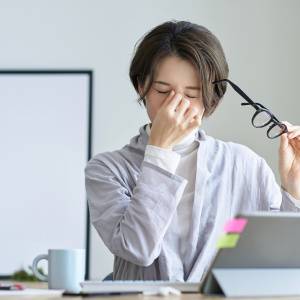 疲れやすさの原因は呼吸かも?【運動が苦手な人にもおすすめ】呼吸が深まる背中ストレッチ