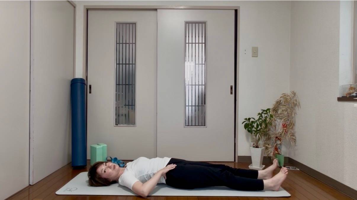 骨盤のゆがみ整えストレッチ