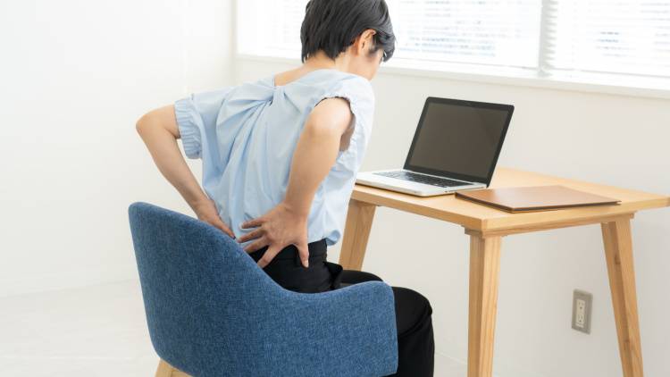 【座りっぱなしの時間が長いほどがんリスク上昇?】研究でわかった対策とは