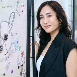 「保護犬がいない世界に」モデル・桐山マキさんが「オシャレな譲渡会」を続ける理由