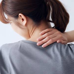 【パソコンやスマホ利用で上半身がガチガチの人に】1日３分のルーティン体操「超簡単上半身ストレッチ」