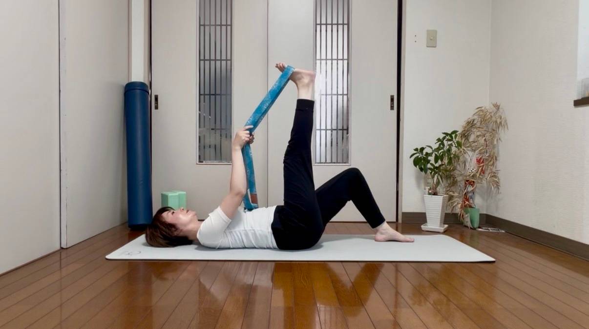 骨盤の後傾改善ストレッチ
