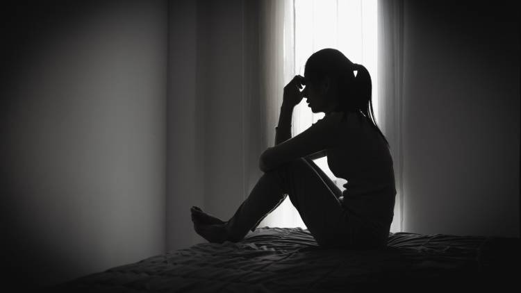 「不安を感じる…希望を持てない」見えない未来より今日を生きる「考え方のヒント」【精神科医Tomyの処方箋】