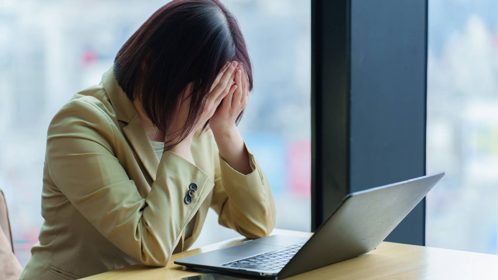  【精神科医Tomyが教える】「できて当然」の重圧に負けそうな人が、今すぐ捨てるべき勘違い 