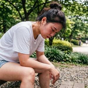 夏は血圧が下がりすぎることも？〈医師が指摘〉立ち上がった瞬間のめまいを放置してはいけない理由