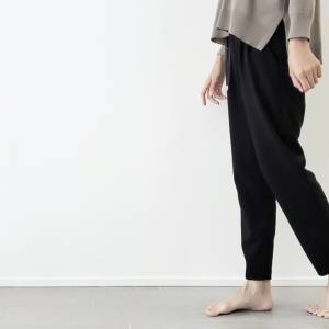 片脚でふらつくのはなぜ？姿勢を支える"横の力"がカギ！たった1ポーズで育てるバランス力