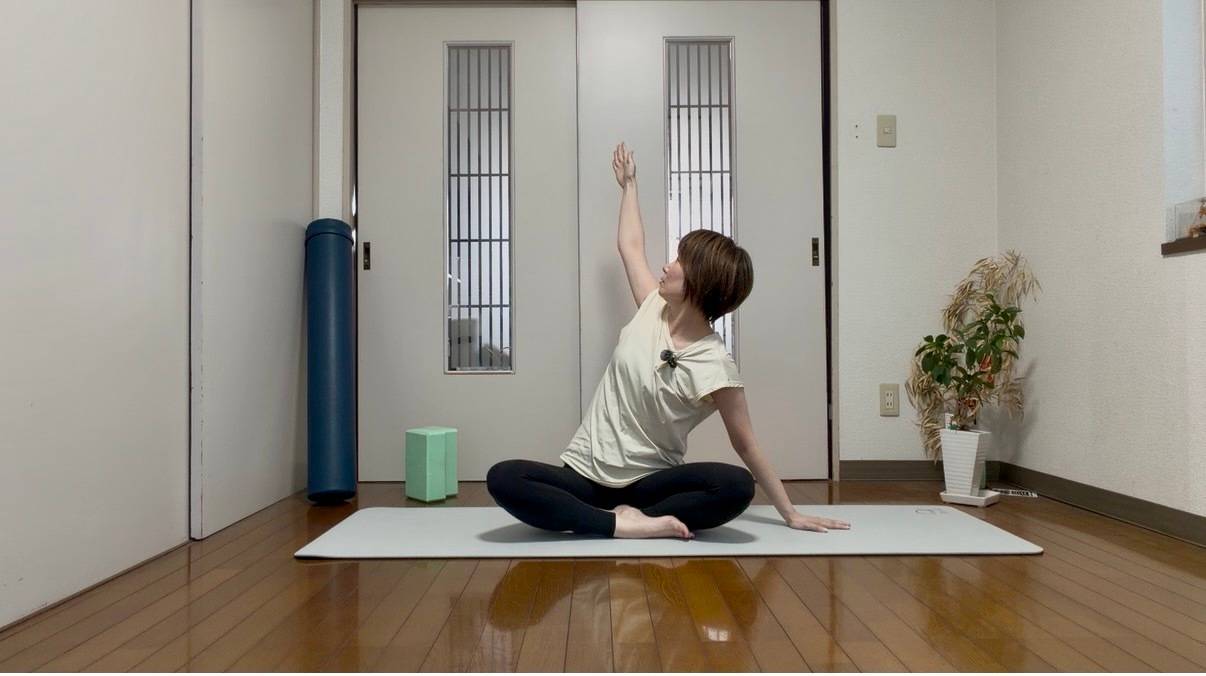 胸椎の回旋ストレッチ