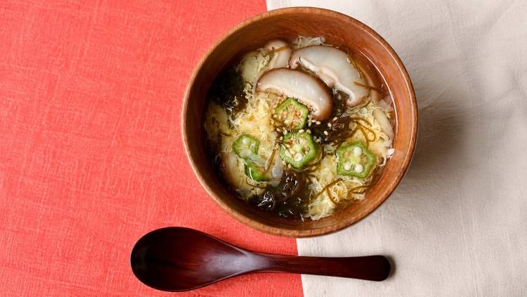 暑くてしんどい日のお助けレシピ「もずくの和風酸辣湯（サンラータン）風スープ」#管理栄養士のスープレシピ