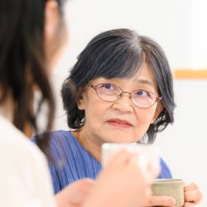「家族だから」と言われると断れない。"家族"を理由にした境界侵犯にどう対応するか|心理師が提案