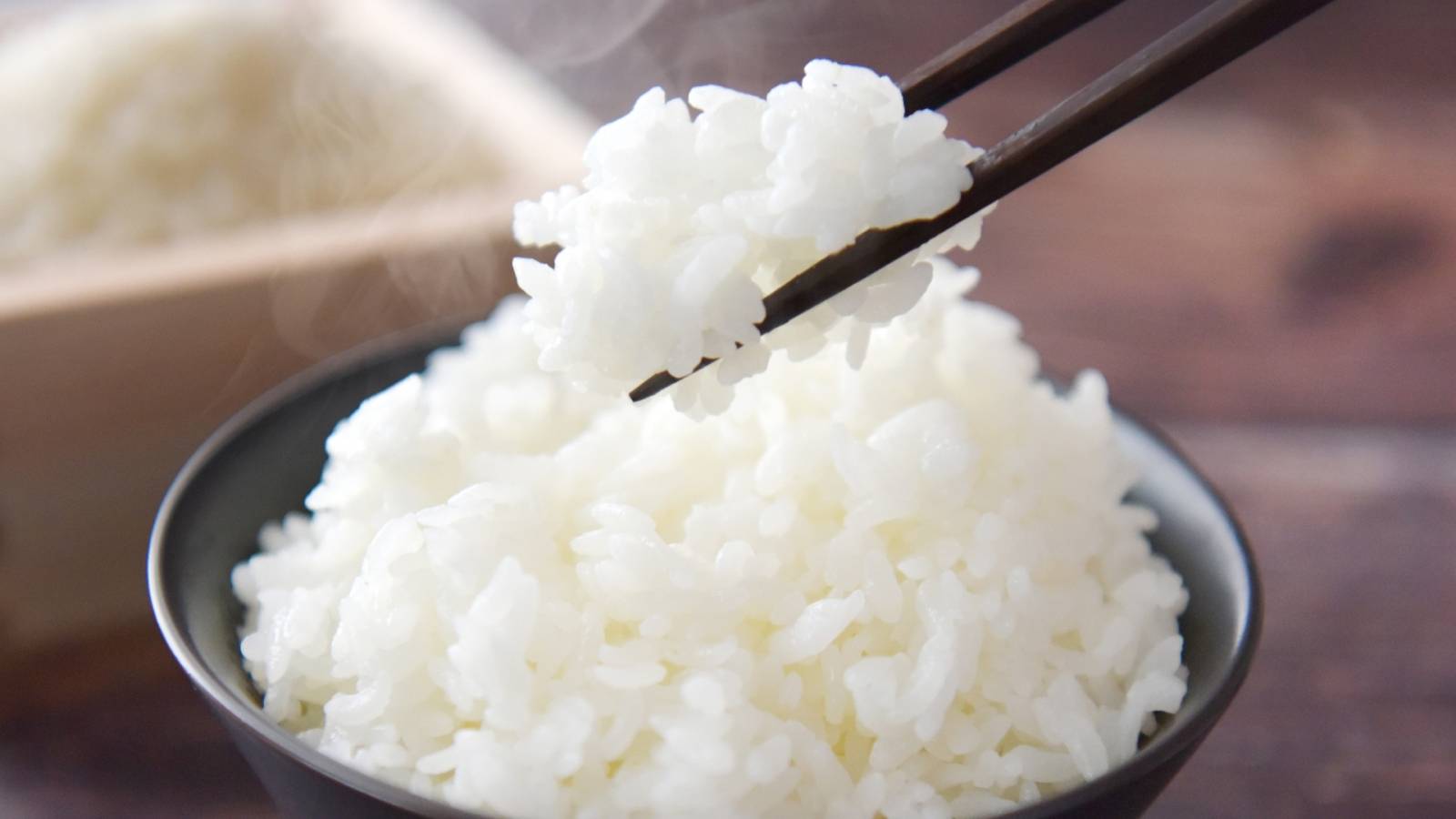 温かい白ご飯に混ぜるだけ。冷房冷えと疲労をリセットする組み合わせ4選｜管理栄養士が解説