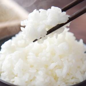 温かい白ご飯に混ぜるだけ。冷房冷えと疲労をリセットする組み合わせ4選|管理栄養士が解説