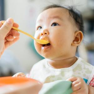 妊娠中から2歳までの「砂糖の摂取量」が60年後の脳の健康を左右する? 最新研究が示した「人生最初の1000日」の重要性