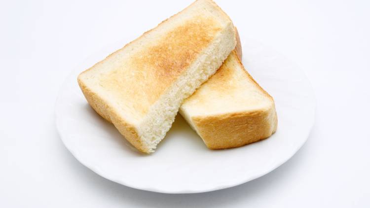 朝のトーストにのせるだけ。蓄積した「脳の疲労」をやわらげる組み合わせ3選【食のプロが教える】