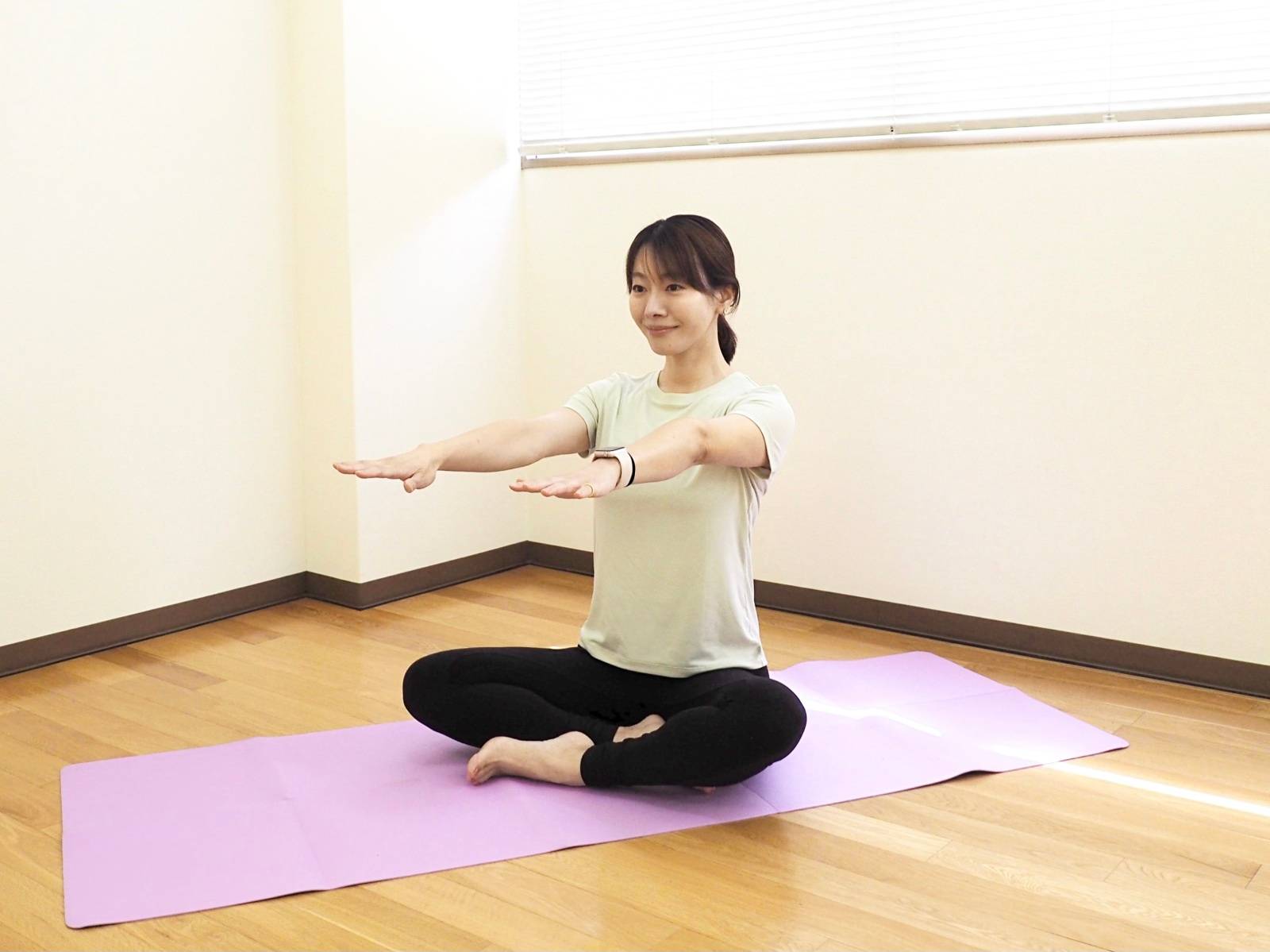背骨ストレッチ