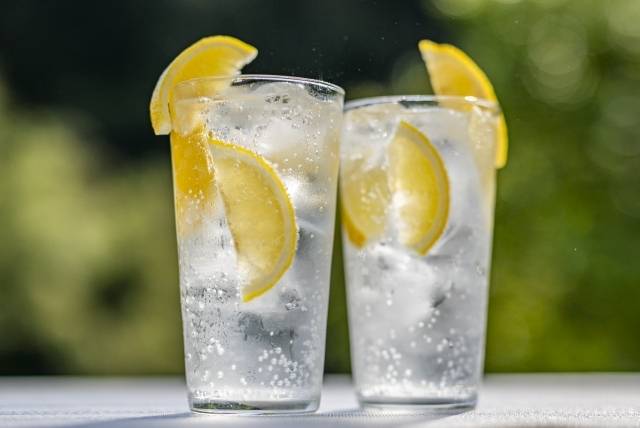 レモン炭酸水