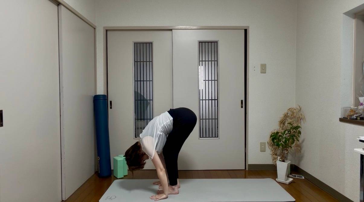 立位前屈のポーズ
