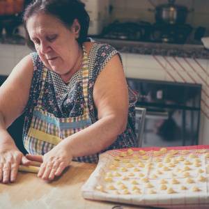 SNSで話題「イタリアのおばあちゃん的暮らし」とは?管理栄養士が提案する、地中海食×和の発酵食レシピ
