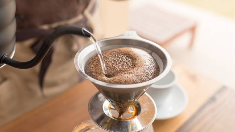 「コーヒーは腎臓に悪い?」管理栄養士・カフェオーナーが最新ガイドと近年の研究から考える、腎臓と珈琲のつき合い方