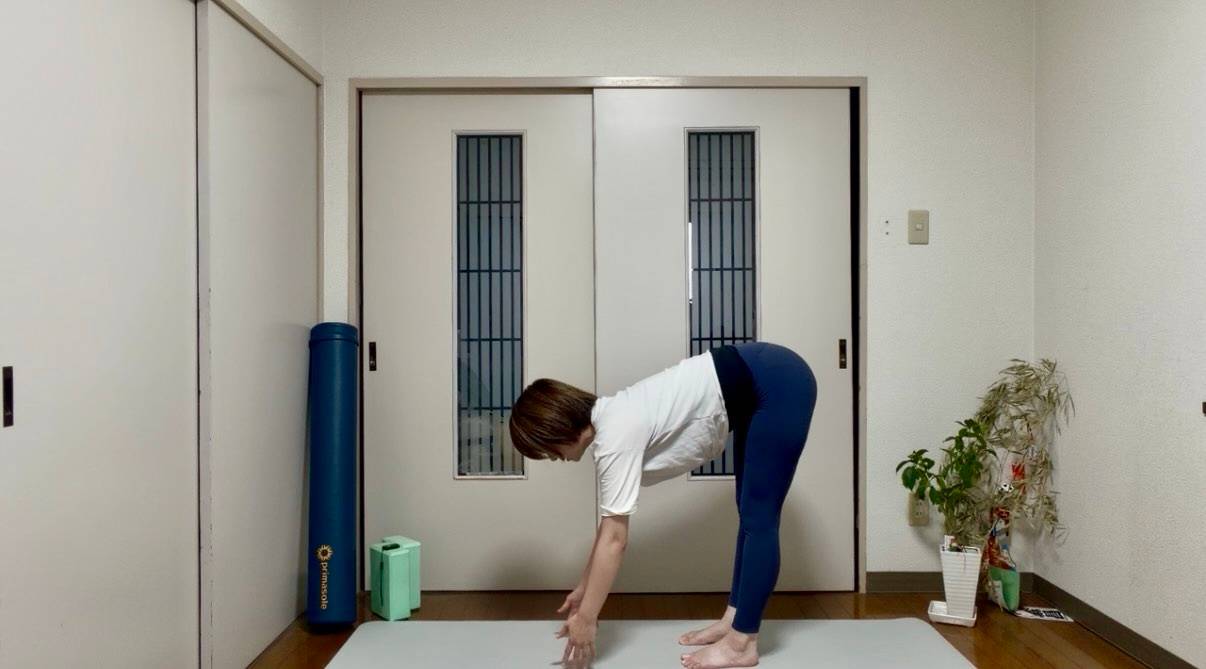 前屈ストレッチ